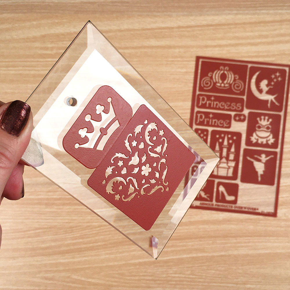 Queen of Hearts Suncatcher & Celebration Favors